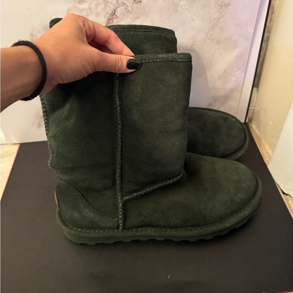 Bearpaw Green Suede Boots - Picture 1 of 8